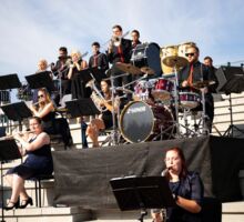Letthemusicplay2020-03.jpg