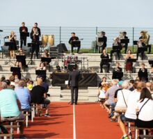 Letthemusicplay2020-07.jpg